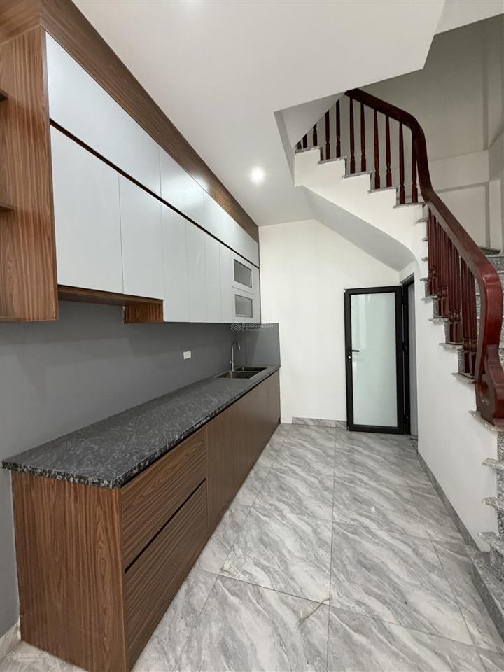 Bán nhà riêng tại phụng châu, 3,5 tỷ, 31 m2, 3pn, 3wc, 4 tầng