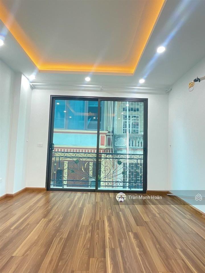 Chính chủ bán nhà 4tx39m2 đại linhtrung vănnam từ liêm. ngay lê quang đạo. ôtô đỗ gần. giá 7tỷ9