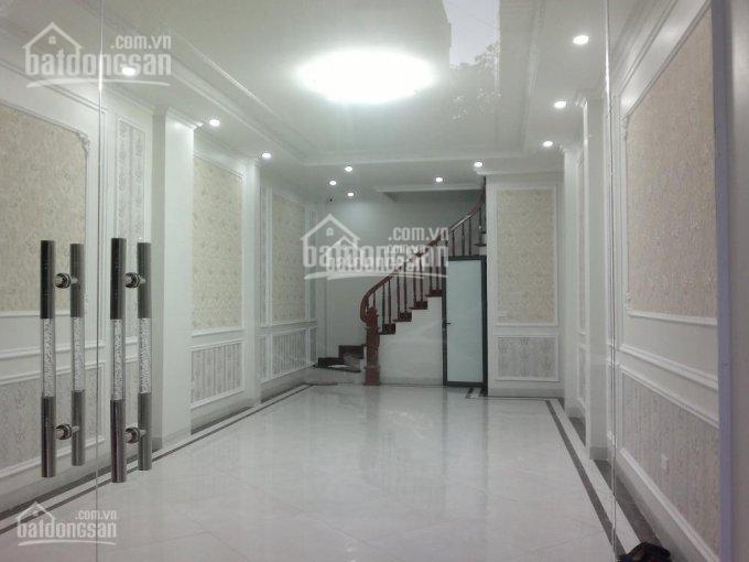 Tôi cần bán gấp nhà 5t thang máy văn la, phú la ngay chợ văn la và cột đồng hồ vp, ôtô tránh. 16tỷ8