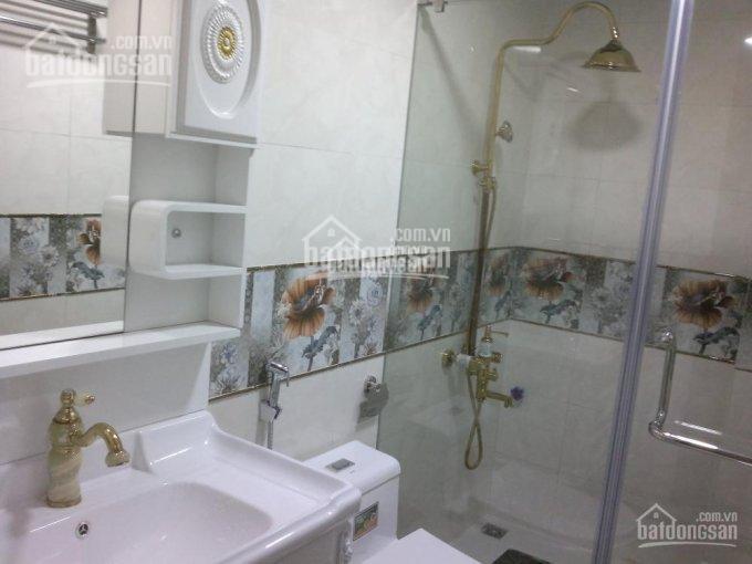 Tôi cần bán gấp nhà 5t thang máy văn la, phú la ngay chợ văn la và cột đồng hồ vp, ôtô tránh. 16tỷ8