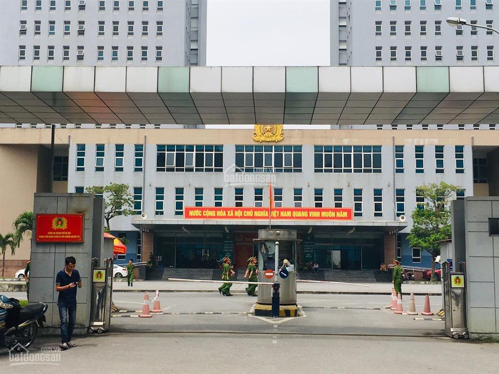 Tôi cần bán gấp nhà 5t thang máy văn la, phú la ngay chợ văn la và cột đồng hồ vp, ôtô tránh. 16tỷ8