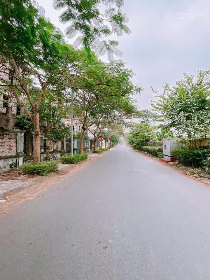 Giảm giá sâu căn biệt thự song lập chỉ còn 27,x tỷ cả nhà