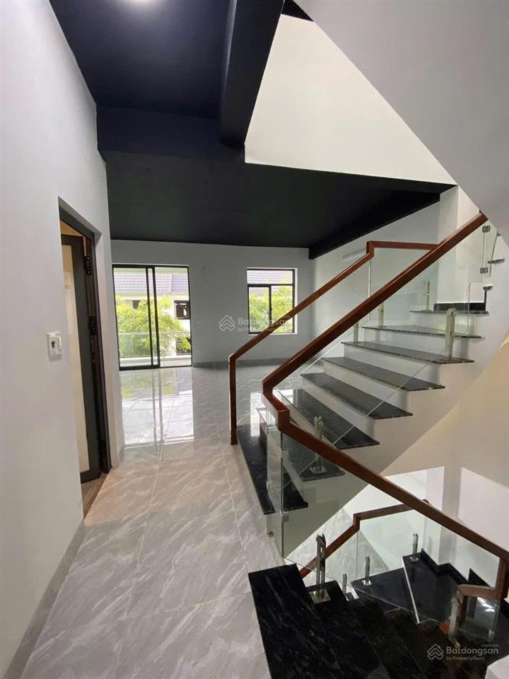 Nhà hoàn thiện đẹp khu geleximco, có sẵn điện 3 pha, điều hòa, nóng lạnh
