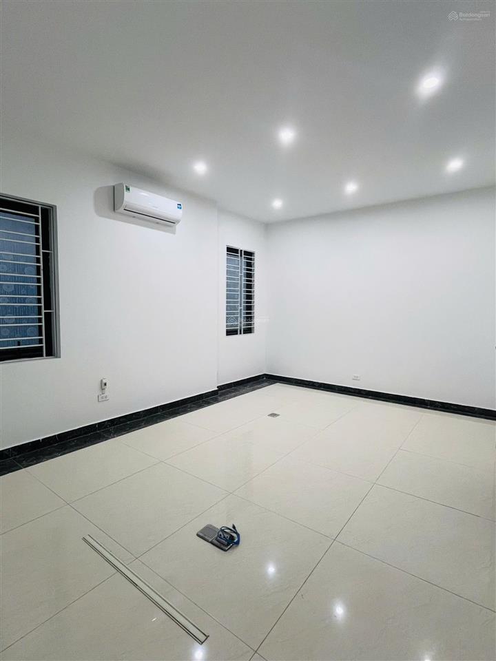 Cho thuê nhà 120m² hoàn thiện mới tinh full nội thất vào ở ngay
