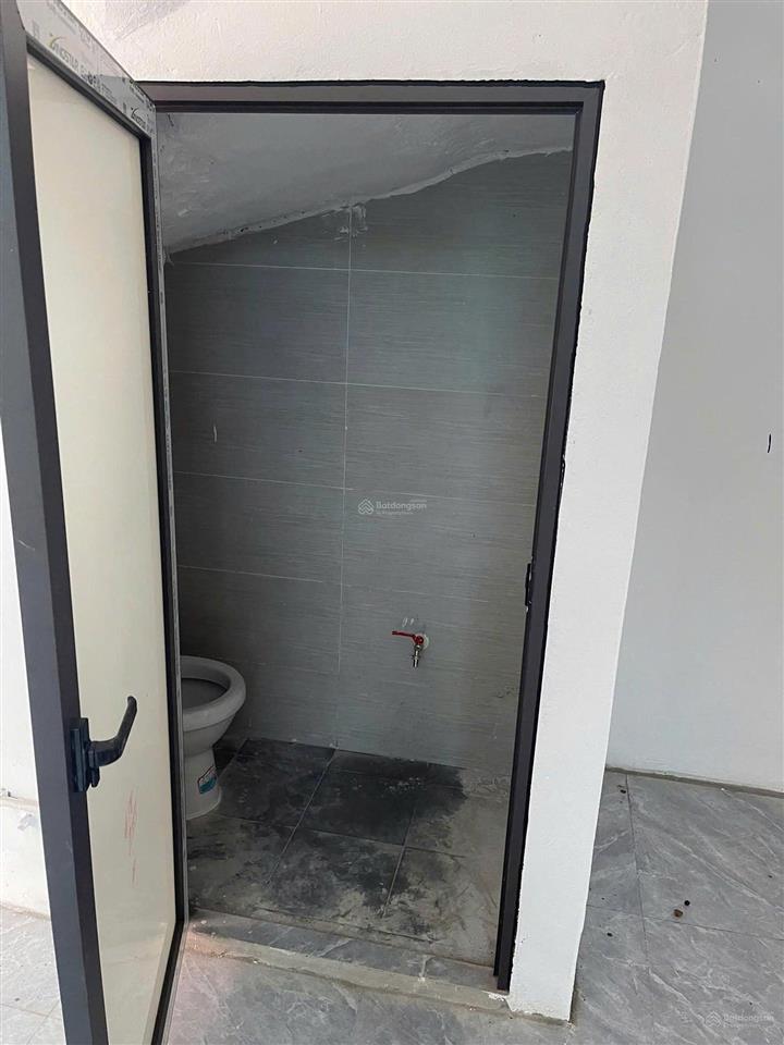 Cho thuê lô góc hoàn thiện rồi 75m2, giá chỉ 12 triệu/tháng