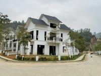 Chính chủ cần bán gấp biệt thự xanh villas hoàn thiện đẹp full nôị thất. dt 280m2. giá chỉ 20 tỷ.
