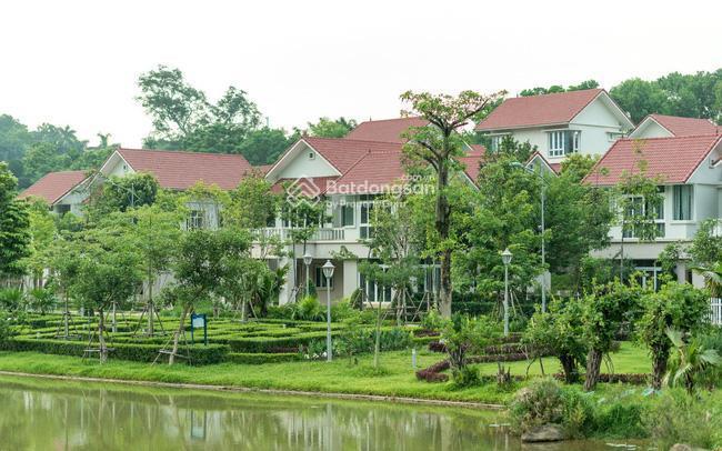 Chính chủ cần bán gấp biệt thự xanh villas hoàn thiện đẹp full nôị thất. dt 280m2. giá chỉ 20 tỷ.