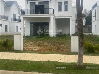 Cần bán căn bt xanh villlas. dt.650m2, mặt tiền 22m, vị trí đẹp nhất xanh villas. giá đầu tư.