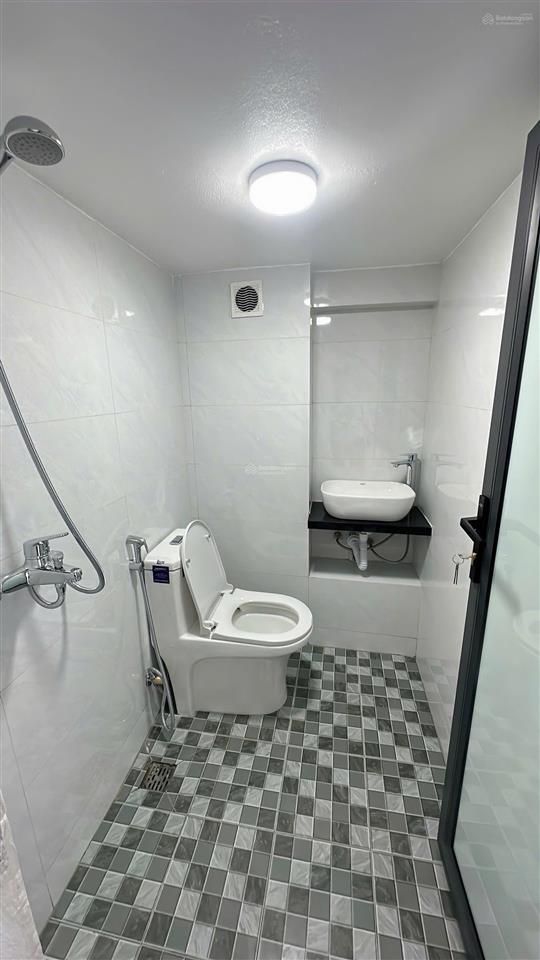 Tôi chính chủ cho thuê căn cc mini ngõ 132 cầu giấy, dt 25m2 có gác xép,  0988 122 ***