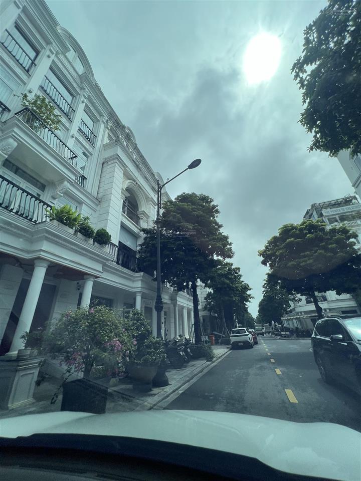 Bán lk louis city, dt 96m2 mặt tiền 6m, giá 25 tỷ.  0931 133 ***