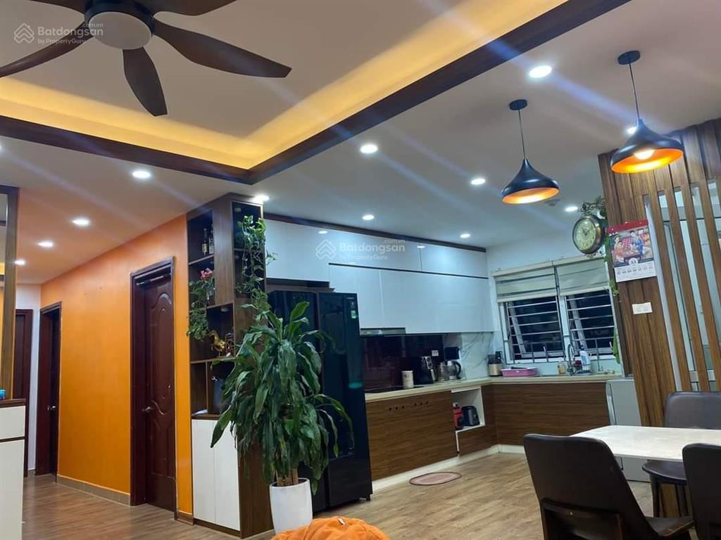 Cần bán căn góc 55m2 chung cư bộ tư lệnh thủ đô, 2 phòng ngủ, giá 3,7 tỷ