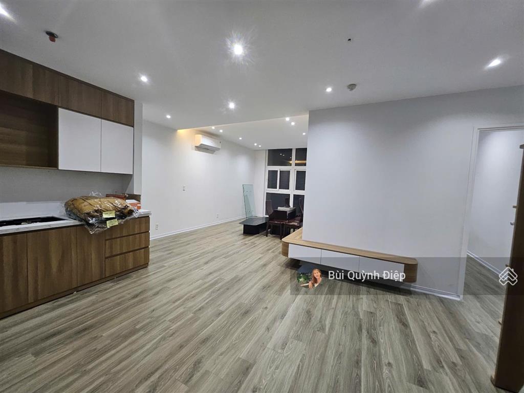 Cho thuê cc 4pn, 2wc, 160m2 tại khu đô thị văn khê, giá tốt, view đẹp