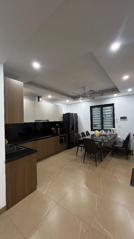 Chính chủ bán nhà phân lô 5 tầng 50m2 MT 5,4m thiết kế hiện đại sổ đỏ gần chợ Văn La, Văn Phú