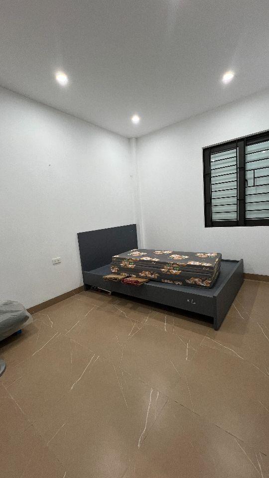 Chính chủ bán nhà phân lô 5 tầng 50m2 MT 5,4m thiết kế hiện đại sổ đỏ gần chợ Văn La, Văn Phú