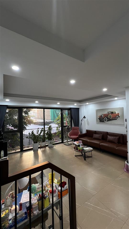 Chính chủ bán nhà phân lô 5 tầng 50m2 mt 5,4m thiết kế hiện đại sổ đỏ gần chợ văn la, văn phú