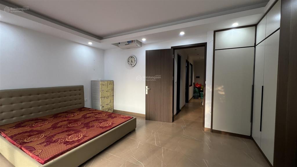 Chính chủ bán nhà phân lô 5 tầng 50m2 mt 5,4m thiết kế hiện đại sổ đỏ gần chợ văn la, văn phú