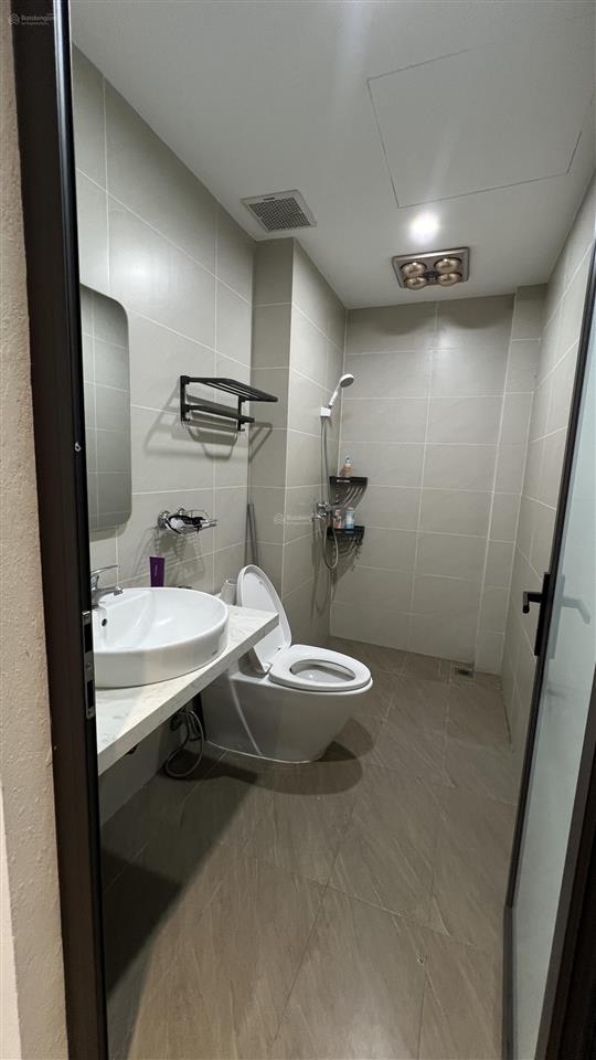 Chính chủ bán nhà phân lô 5 tầng 50m2 mt 5,4m thiết kế hiện đại sổ đỏ gần chợ văn la, văn phú