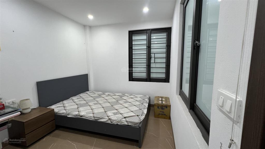 Chính chủ bán nhà phân lô 5 tầng 50m2 mt 5,4m thiết kế hiện đại sổ đỏ gần chợ văn la, văn phú