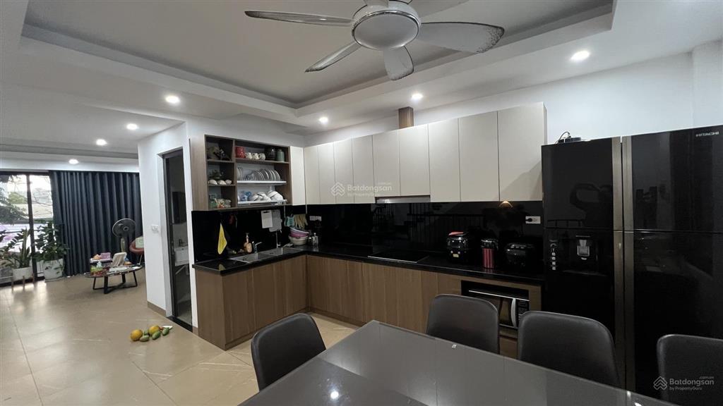 Chính chủ bán nhà phân lô 5 tầng 50m2 mt 5,4m thiết kế hiện đại sổ đỏ gần chợ văn la, văn phú