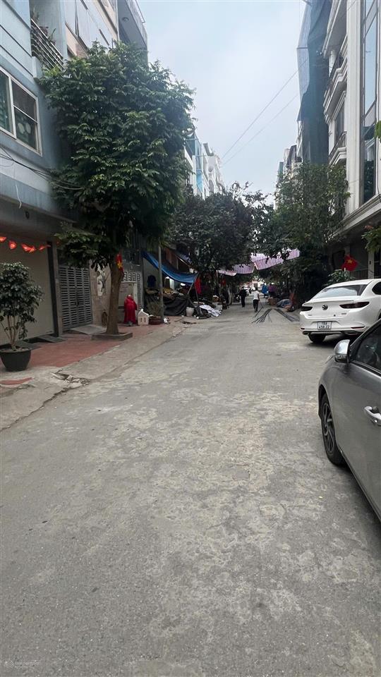 Chính chủ bán nhà phân lô 5 tầng 50m2 mt 5,4m thiết kế hiện đại sổ đỏ gần chợ văn la, văn phú