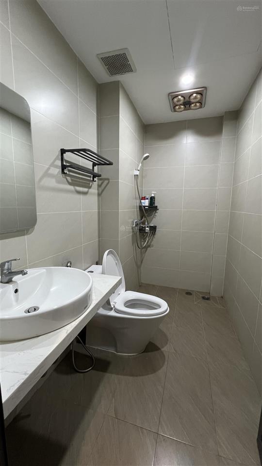 Chính chủ bán nhà phân lô 5 tầng 50m2 mt 5,4m thiết kế hiện đại sổ đỏ gần chợ văn la, văn phú