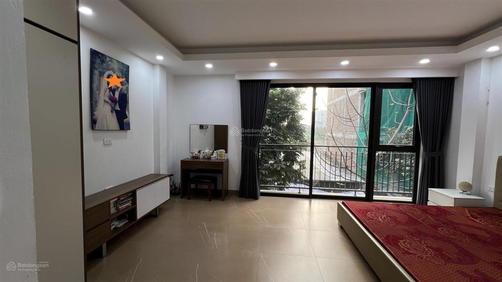 Chính chủ bán nhà phân lô 5 tầng 50m2 mt 5,4m thiết kế hiện đại sổ đỏ gần chợ văn la, văn phú