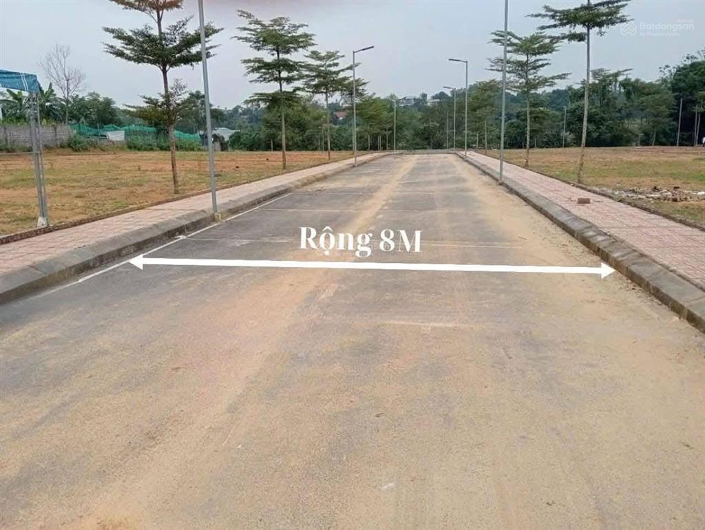 Tôi bán lô đất xuất ngoại giao giá chỉ 2,4 tỷ/100m2 lô thường và lô góc sát ql21 đường to 6  8m