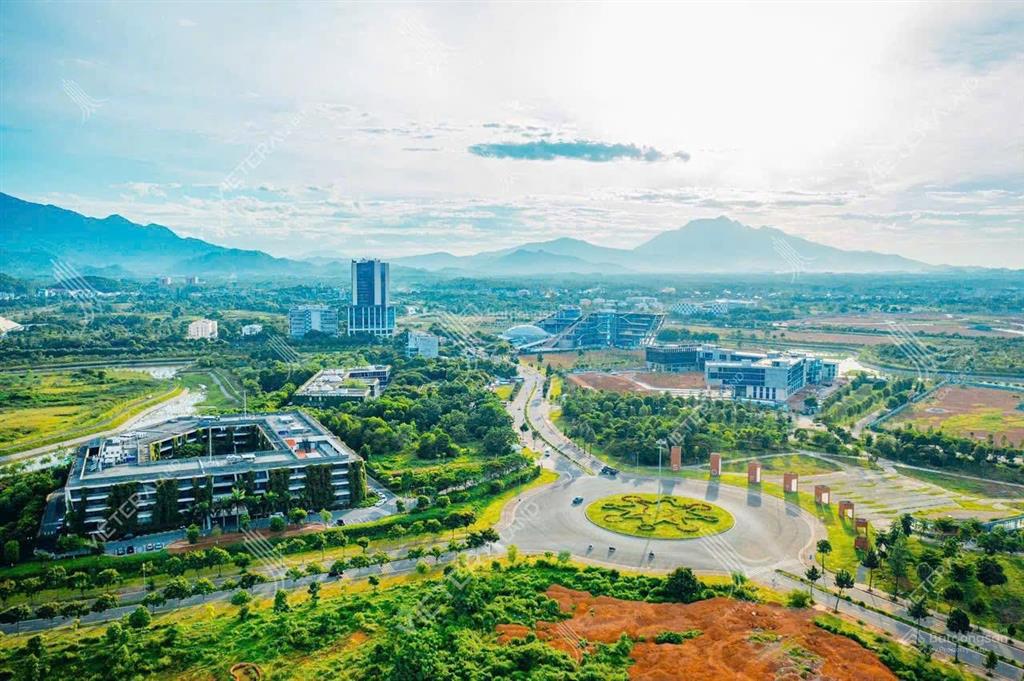 Tôi bán lô đất xuất ngoại giao giá chỉ 2,4 tỷ/100m2 lô thường và lô góc sát ql21 đường to 6  8m