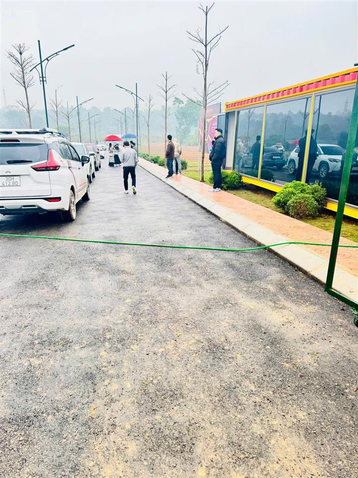 Bán đất sát đại học tại hòa lạc chỉ hơn 2 tỷ/100m2 full thổ gần metro