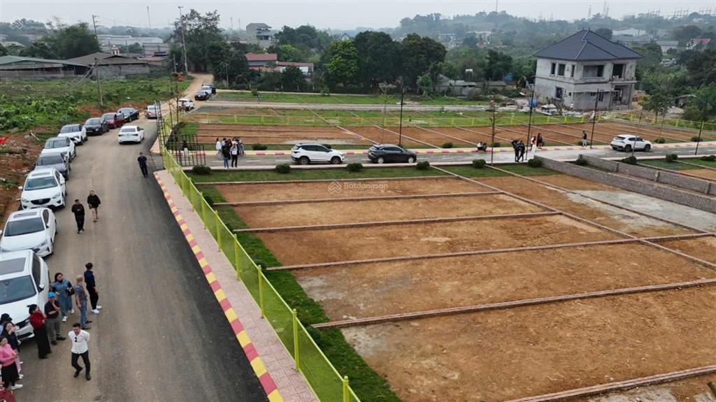 Tôi bán lô đất xuất ngoại giao giá chỉ từ 2tỷ4/100m2 lô thường và lô góc sát ql21 đường to 68m