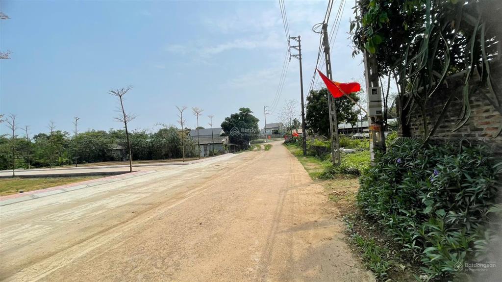 Tôi bán lô đất xuất ngoại giao giá chỉ từ 2tỷ4/100m2 lô thường và lô góc sát ql21 đường to 68m
