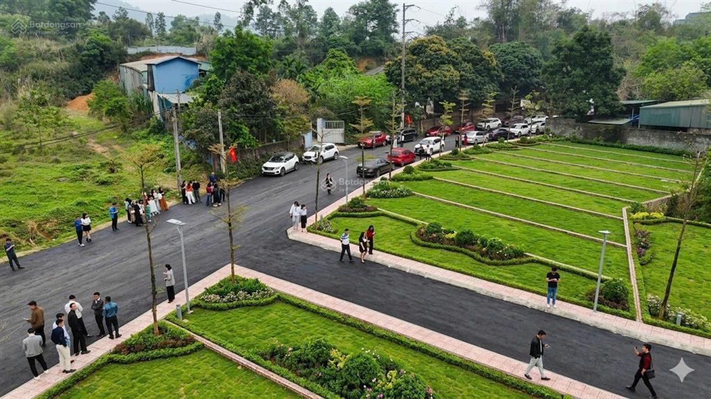 Tôi bán lô đất xuất ngoại giao giá chỉ từ 2tỷ4/100m2 lô thường và lô góc sát ql21 đường to 68m