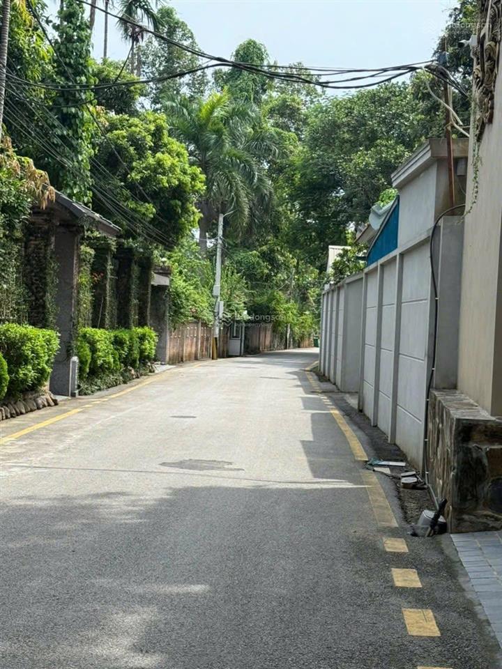 Kinh doanh khó khăn tôi bán lô đất gần đại lộ thăng long gần khu cnc điểm bus giá chốt 2,6ty sẵn sổ