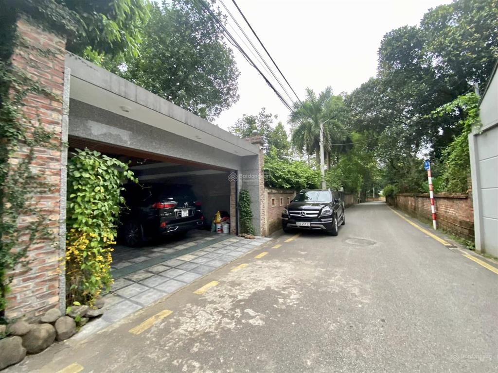 Kinh doanh khó khăn tôi bán lô đất gần đại lộ thăng long gần khu cnc điểm bus giá chốt 2,6ty sẵn sổ