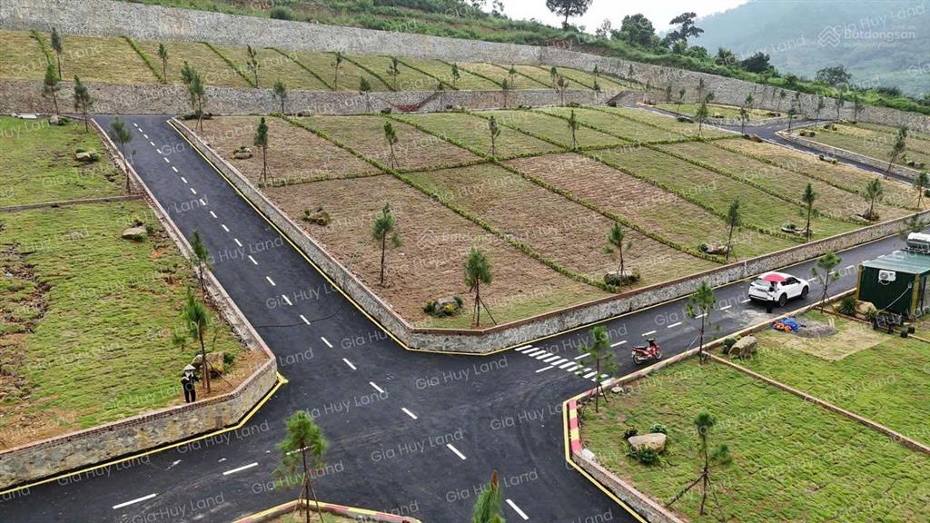 Chính chủ bán lô góc bt lõi đô thị hòa lạc đường to rộng mt 12m gần giá 16tr/m2 sẵn sổ view đẹp