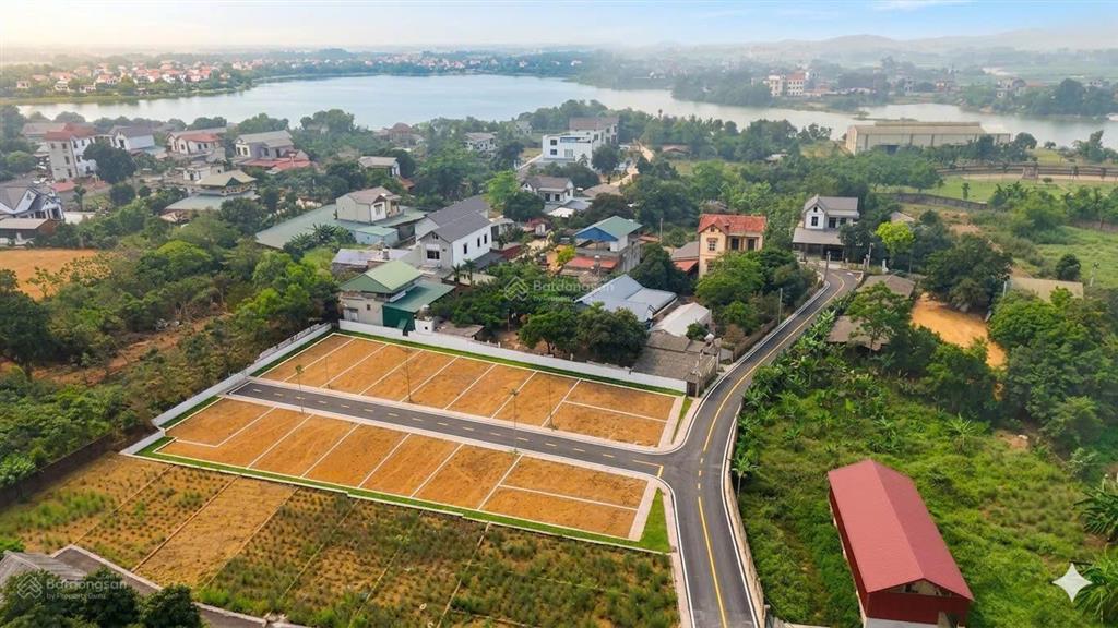 Chính chủ cần tiền giảm giá sâu lô đất mặt đường kd ở phú cát 2,5 tỷ