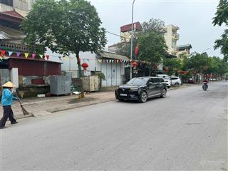 Cần tiền trả ngân hàng, nên gia đình bán gấp lô đất 50m2 gần trường đại học lao động xã hội