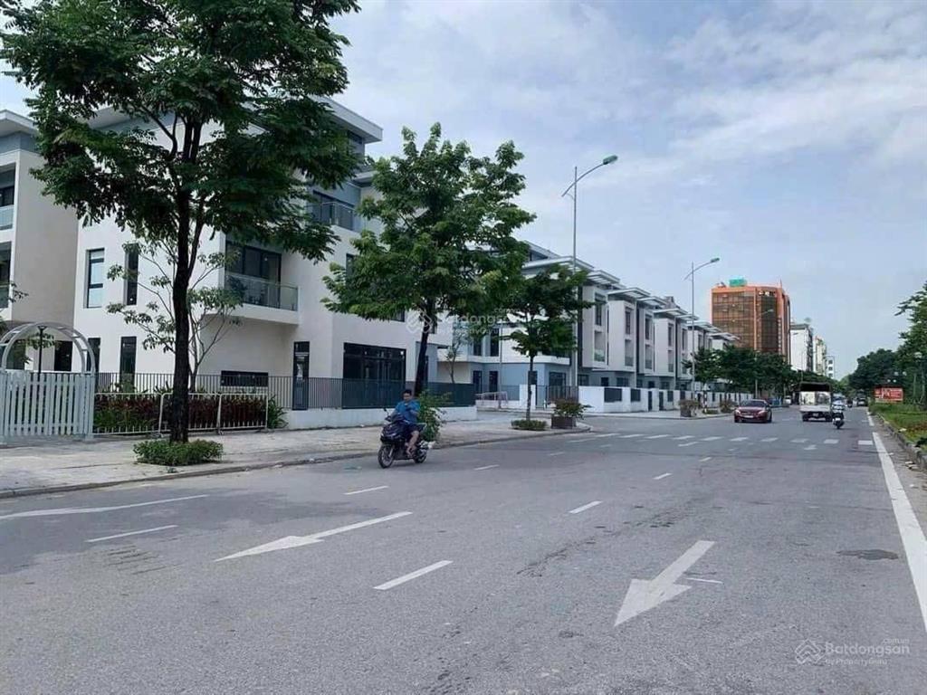 Bán gấp nhà hà đông  50m², kinh doanh gần aeon mall, giá hợp lý 15.5 tỷ