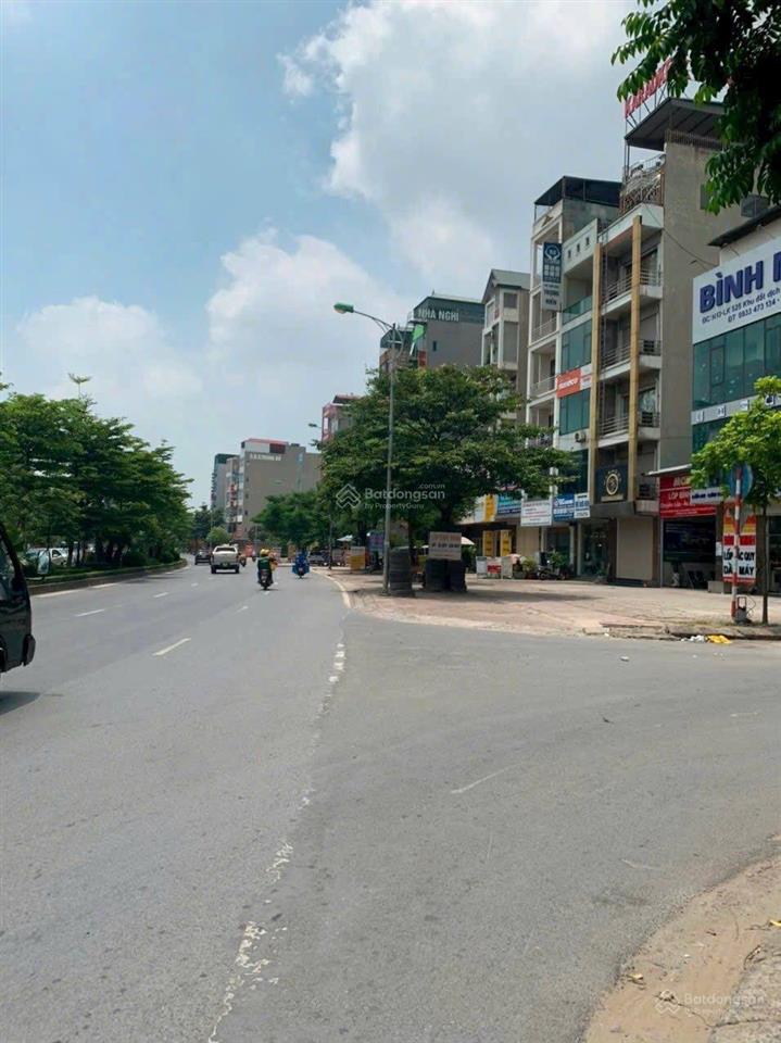 Cho thuê nhà 7 tầng, thang máy. nhà xây mới, đầy đủ điều hòa, nóng lạnh.