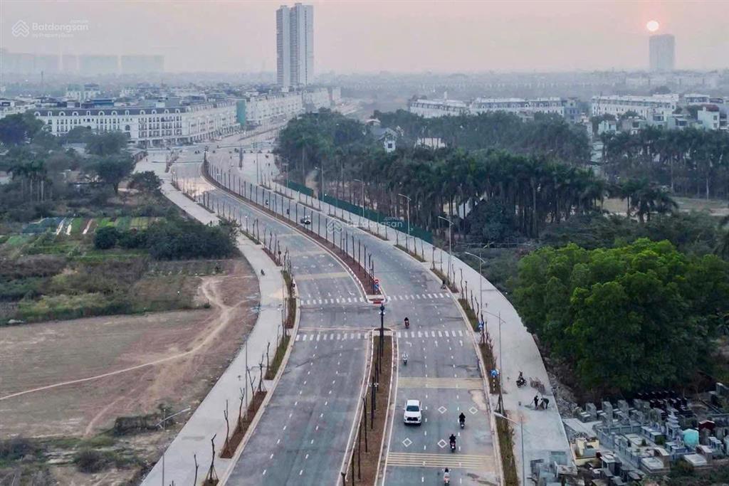 Bán gấp 150m2 đất mặt đường lê quang đạo kéo dài mt 12m, kinh doanh, xây tòa nhà đều đẹp