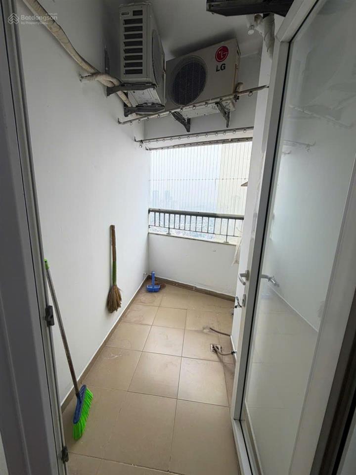Cc victoria văn phú 66.7 m2, căn góc, 2 ngủ, 2 wc, nội thất cao cấp, giá nhỉnh 70 triệu/m2