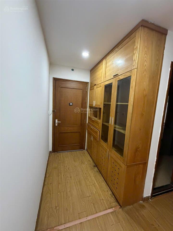 Cc victoria văn phú 66.7 m2, căn góc, 2 ngủ, 2 wc, nội thất cao cấp, giá nhỉnh 70 triệu/m2
