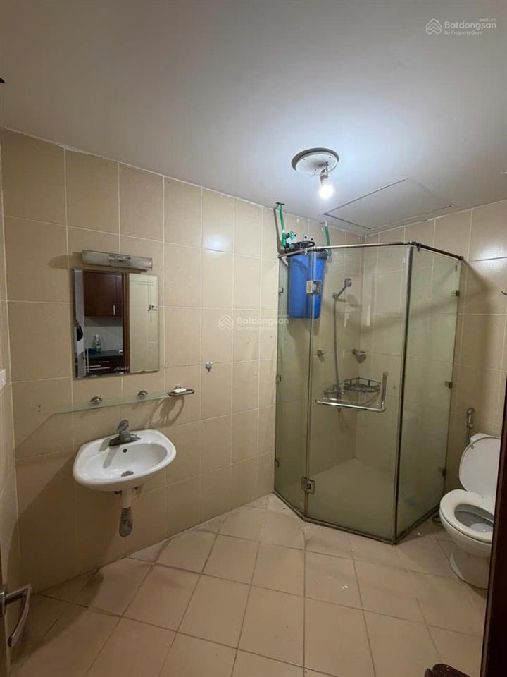 Cc victoria văn phú 66.7 m2, căn góc, 2 ngủ, 2 wc, nội thất cao cấp, giá nhỉnh 70 triệu/m2