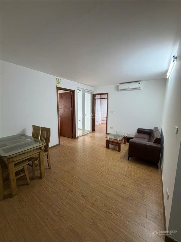 Cc victoria văn phú 66.7 m2, căn góc, 2 ngủ, 2 wc, nội thất cao cấp, giá nhỉnh 70 triệu/m2