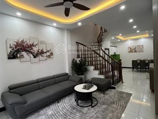 Chính chủ cần bán nhà đại thành quốc oai giáp kđt đô nghĩa giá nhỉnh 4 tỷ ô tô đỗ cửa  0906 204 ***