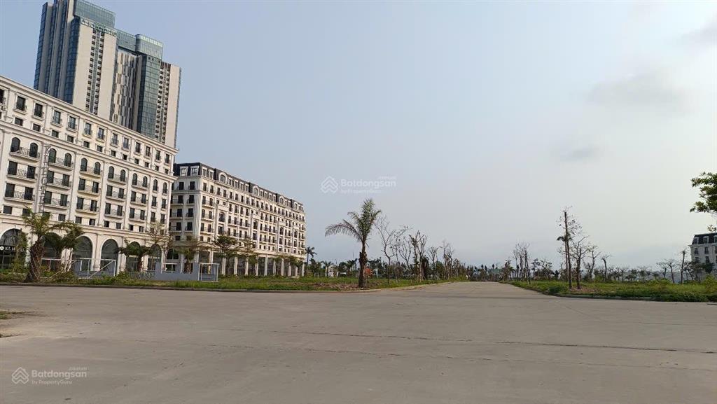 San nhượng đất vàng trung tâm du lịch bãi cháy. đất xây dựng khách sạn, siêu hiếm?