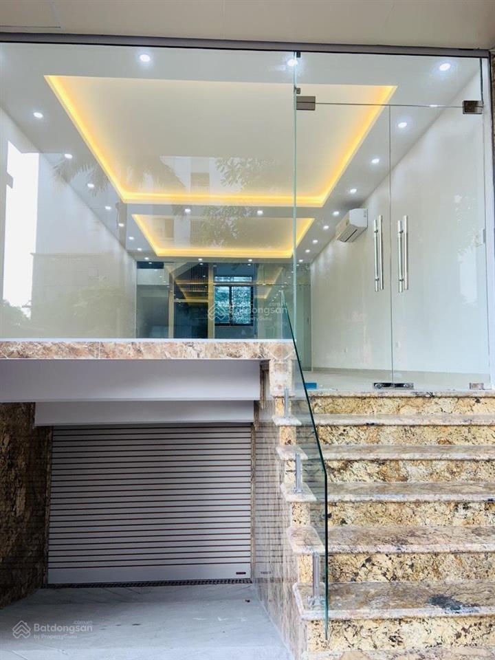 Cho thuê nhà phố  kinh doanh, có thang máy, nhà mới đẹp, kiến hưng.  0362 074 ***