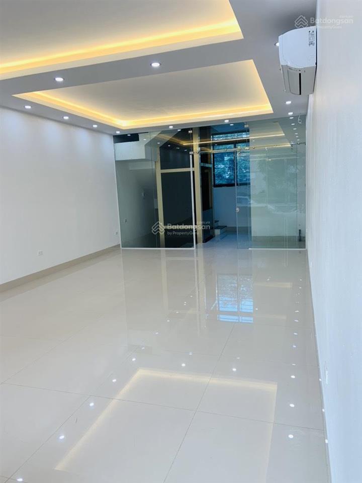 Cho thuê nhà phố  kinh doanh, có thang máy, nhà mới đẹp, kiến hưng.  0362 074 ***