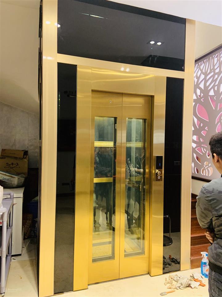 Cho thuê văn phòng kinh doanh, nhà mới, thuê lâu dài, vị trí đẹp đối diện chung cư.  0362 074 ***
