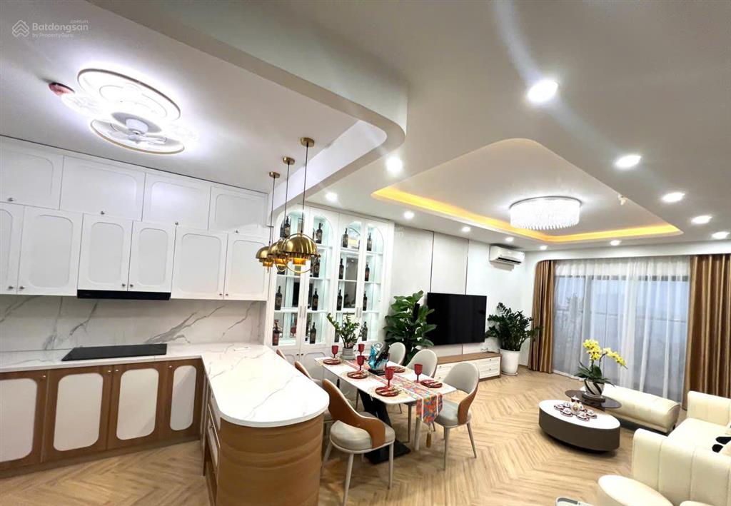 Chính chủ em bán căn 110m, 3pn, nhà mới 100% tòa hpc landmark 105 hải phát.  0914 664 ***